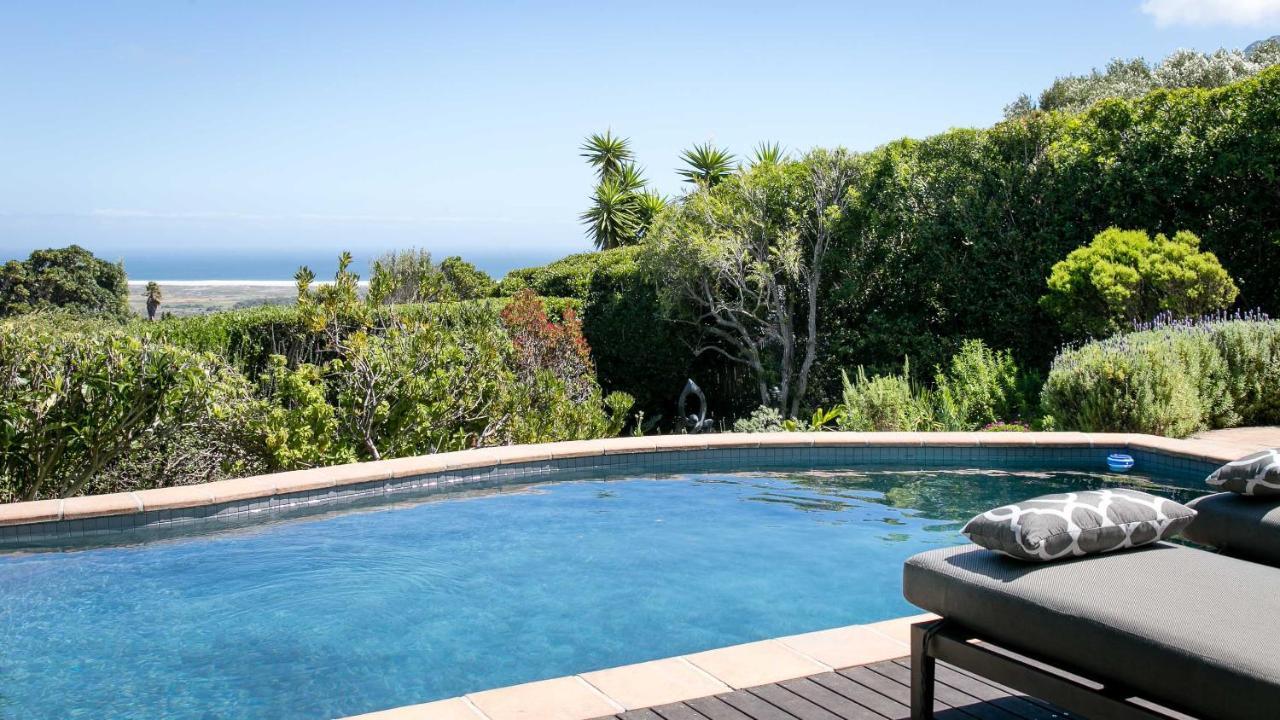 Holiday home Noordhoek's Hidden Gem - Backup Power Cape Town