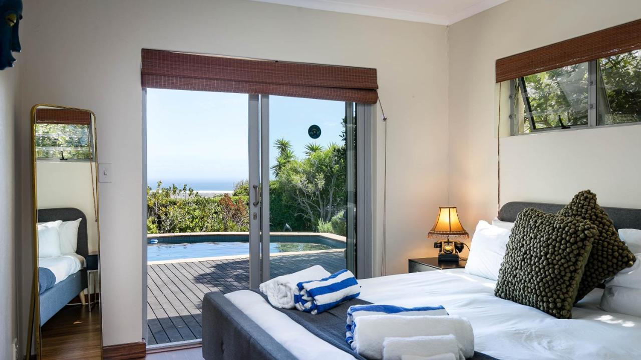Noordhoek's Hidden Gem - Backup Power Holiday home Cape Town