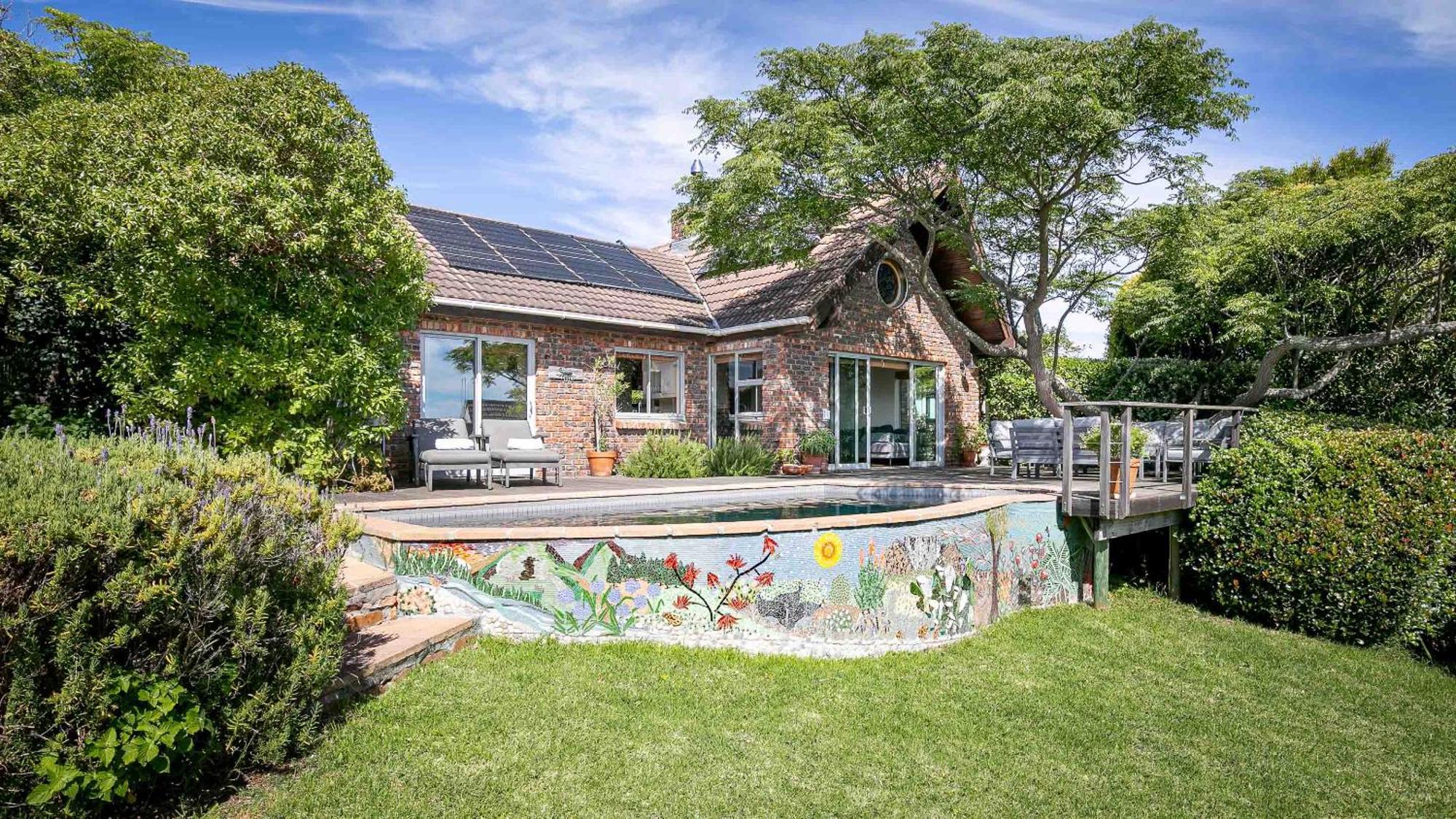 Holiday home Noordhoek's Hidden Gem - Backup Power *