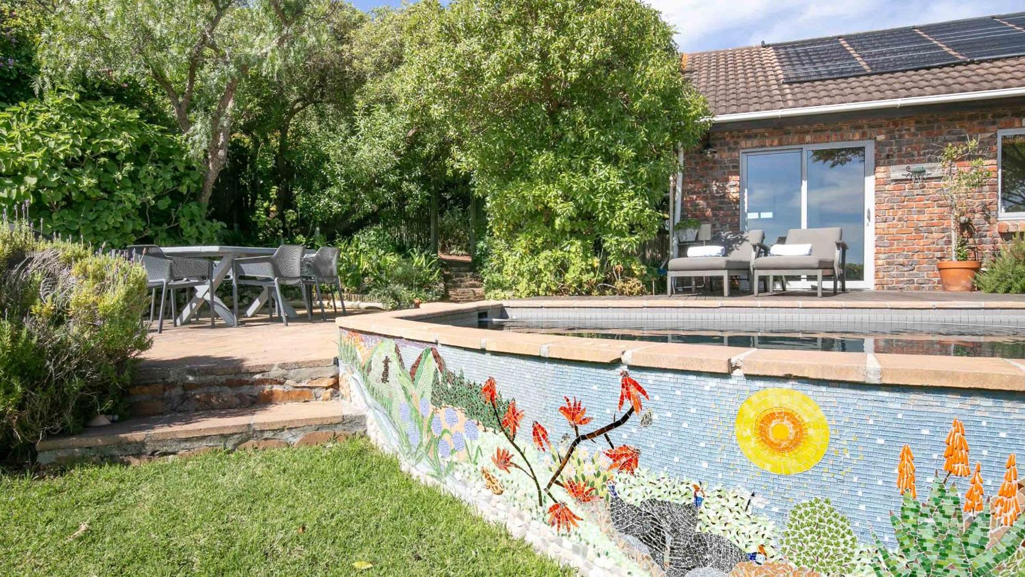 Holiday home Noordhoek's Hidden Gem - Backup Power *